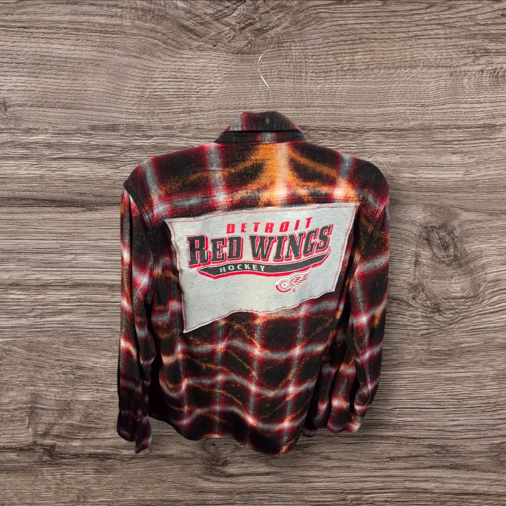 Upcycled  George Flannel XLT Detroit Red Wings Plaid Flannel Shirt